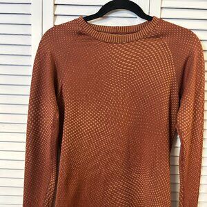 Lululemon Hold Tight Long-Sleeve. Size 4/6